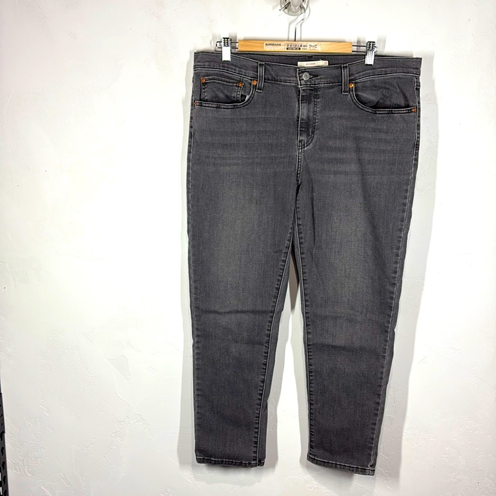 Levi’s Boyfriend gray jeans size 33